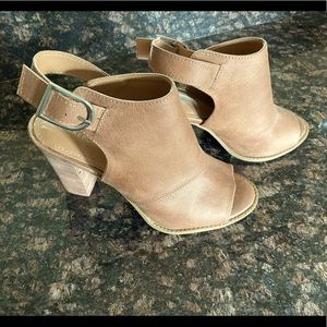 Women’s open toe bootie heels